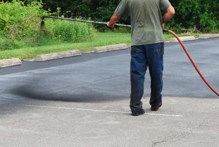Asphalt sealcoating by Georgia's Best Asphalt